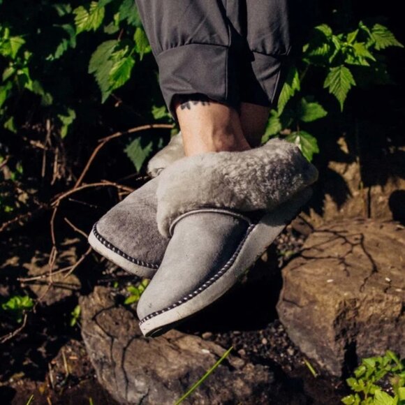 OluKai Ku'i Women’s Indoor/Outdoor Slippers Size 9 $140 in Fog/Mist Grey - Picture 1 of 13